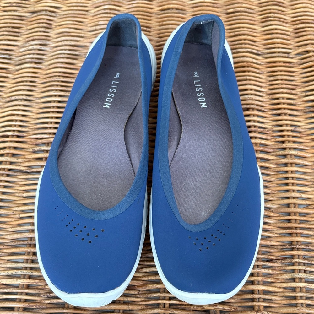 Lissom Navy Comfort Slip-On Flats for Women